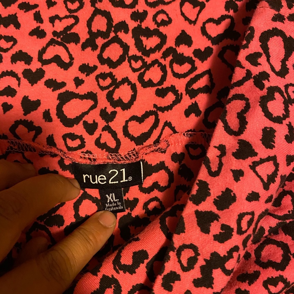 skirt - Picture 2 of 2